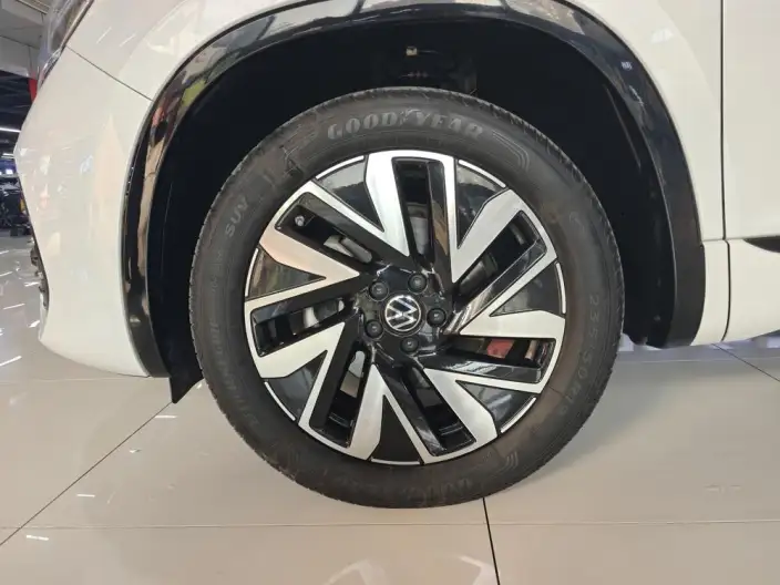Volkswagen Tayron 2023 Model Facelift 380TSI 4WD R-Line High Power Edition – фото 10