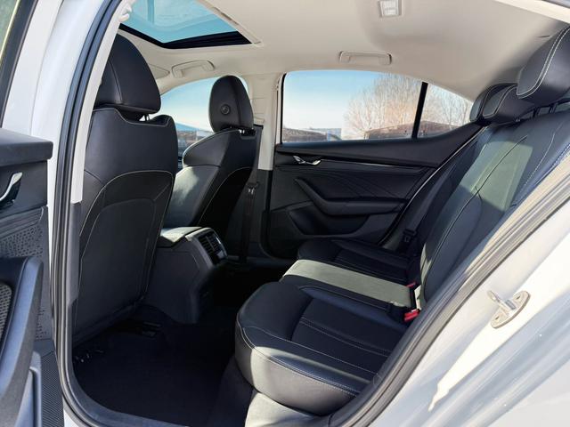 Skoda Octavia 2021 Pro TSI280 DSG Luxury Edition – фото 17