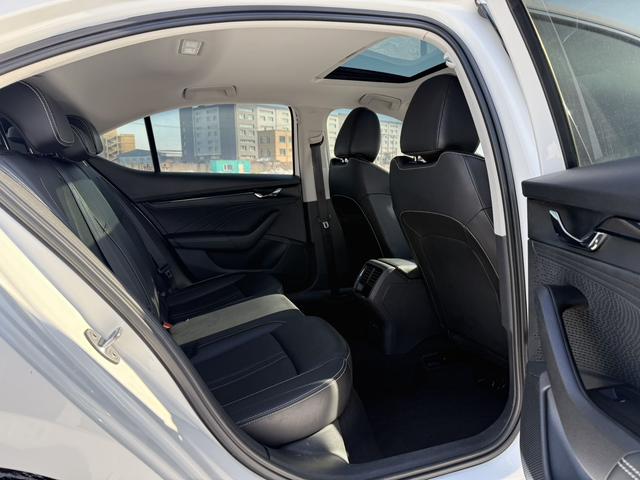 Skoda Octavia 2021 Pro TSI280 DSG Luxury Edition – фото 19