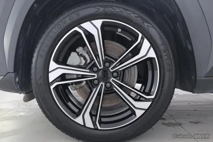 Geely Galaxy L7 2023 Model 1.5T DHT 115km PLUS – фото 10