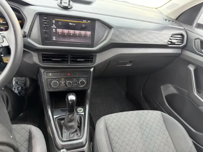 Volkswagen T-Cross 2023 Model Facelift 1.5L Automatic Fashion edition – фото 8