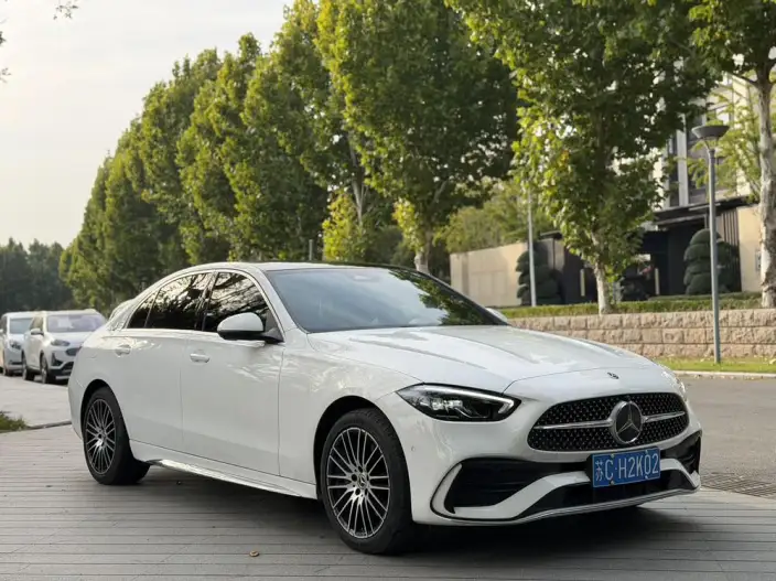 Mercedes-Benz C-Class 2025 Model C 260 L Sports Edition – фото 3