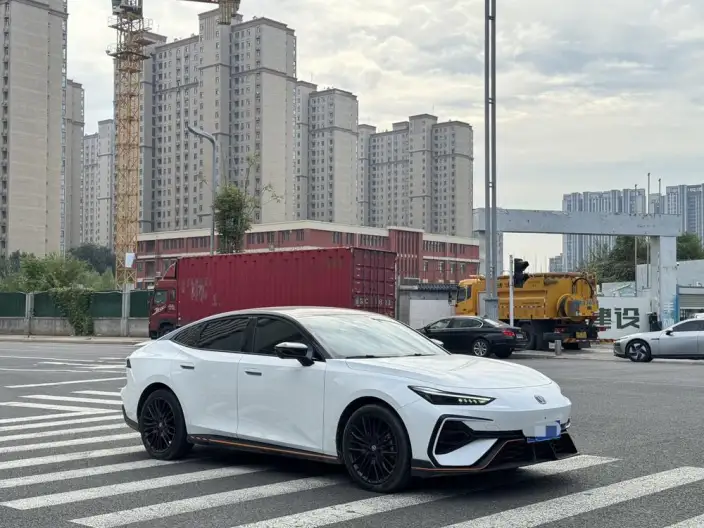 Changan UNI-V 2025 Model 1.5T 500Bar High Power Sports Edition – фото 3