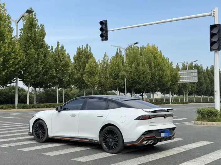Changan UNI-V 2025 Model 1.5T 500Bar High Power Sports Edition – фото 4