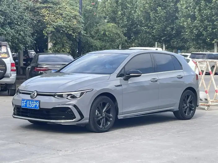 Volkswagen Golf 2021 Model 280TSI DSG R-Line – фото 1