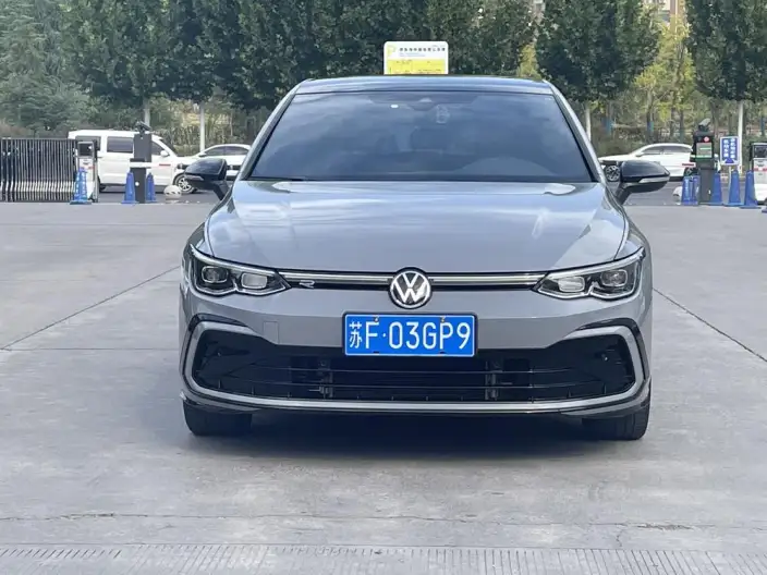 Volkswagen Golf 2021 Model 280TSI DSG R-Line – фото 2