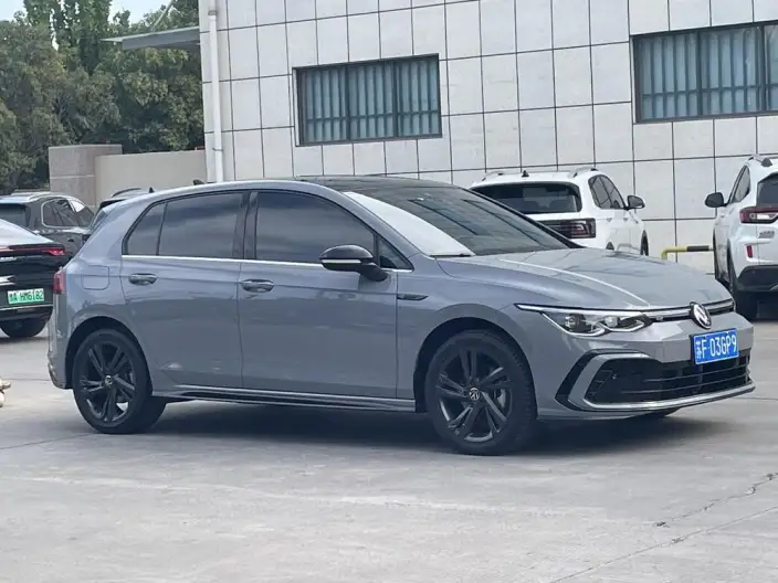 Volkswagen Golf 2021 Model 280TSI DSG R-Line – фото 3