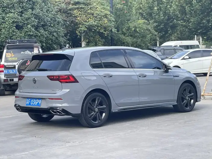 Volkswagen Golf 2021 Model 280TSI DSG R-Line – фото 6