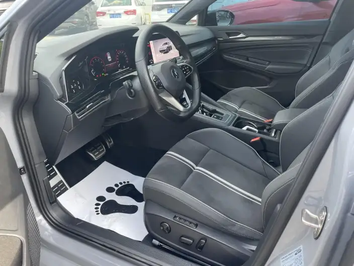 Volkswagen Golf 2021 Model 280TSI DSG R-Line – фото 9