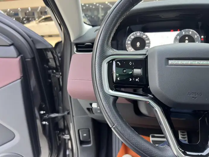 Range Rover Evoque 2023 Model Aurora L 249PS R-Dynamic Deluxe Edition – фото 10