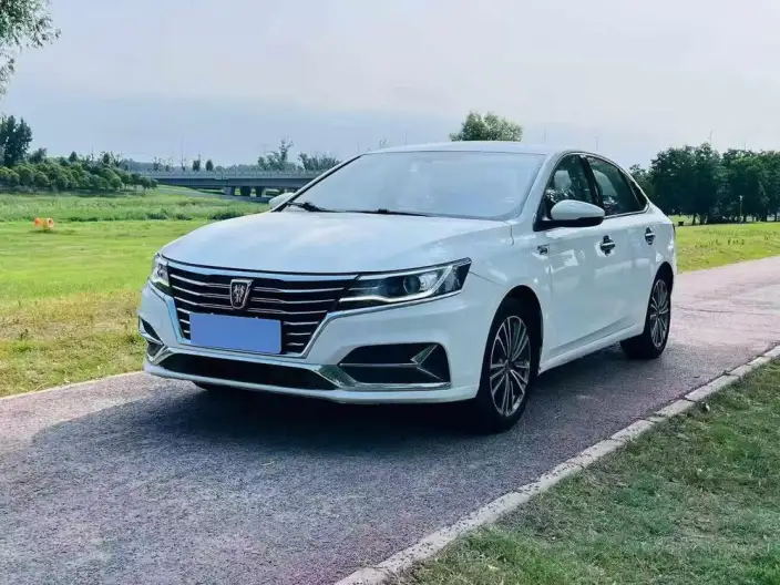 Roewe i6 Classic 2020 Model PLUS 1.6L CVT 4G Connected Honor Deluxe Edition