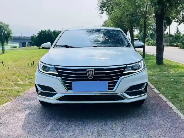 Roewe i6 Classic 2020 Model PLUS 1.6L CVT 4G Connected Honor Deluxe Edition