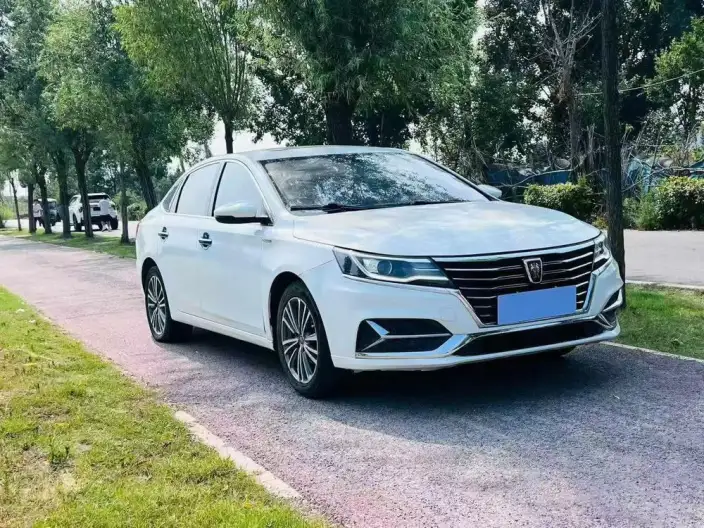Roewe i6 Classic 2020 Model PLUS 1.6L CVT 4G Connected Honor Deluxe Edition