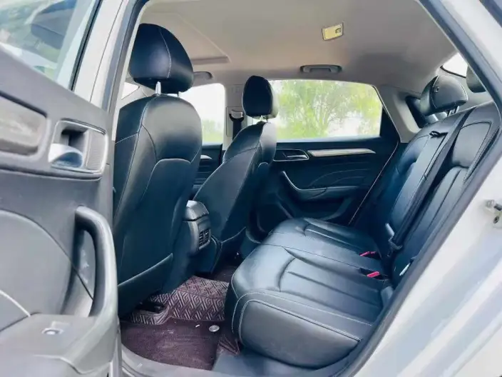 Roewe i6 Classic 2020 Model PLUS 1.6L CVT 4G Connected Honor Deluxe Edition – фото 10