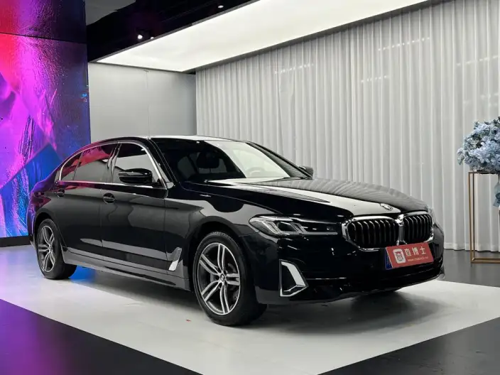 BMW 5 Series 2022 Model 530Li Executive Model M Sports Set – фото 3