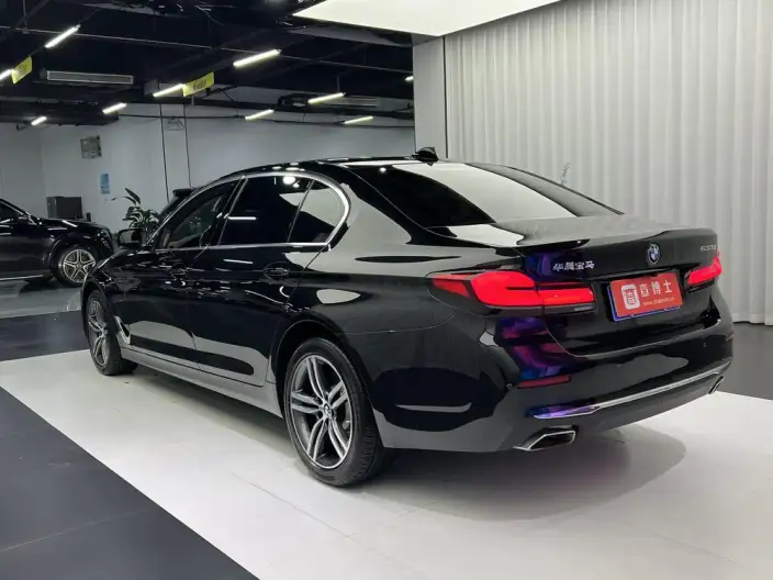 BMW 5 Series 2022 Model 530Li Executive Model M Sports Set – фото 4