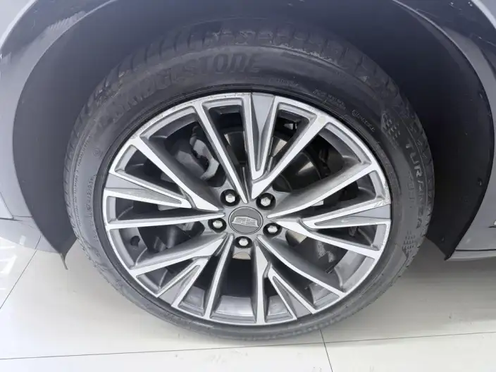Cadillac GT4 2023 Model 25T Luxury Model – фото 7