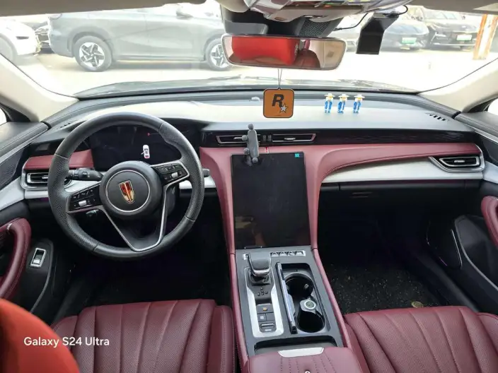 Hongqi H5 2025 Model 2.0T Automatic Flag Enjoy Edition – фото 8