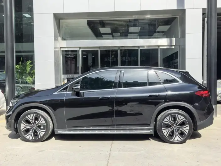 Mercedes-Benz EQE SUV 2024 Model EQE SUV 500 4MATIC Deluxe Edition – фото 3
