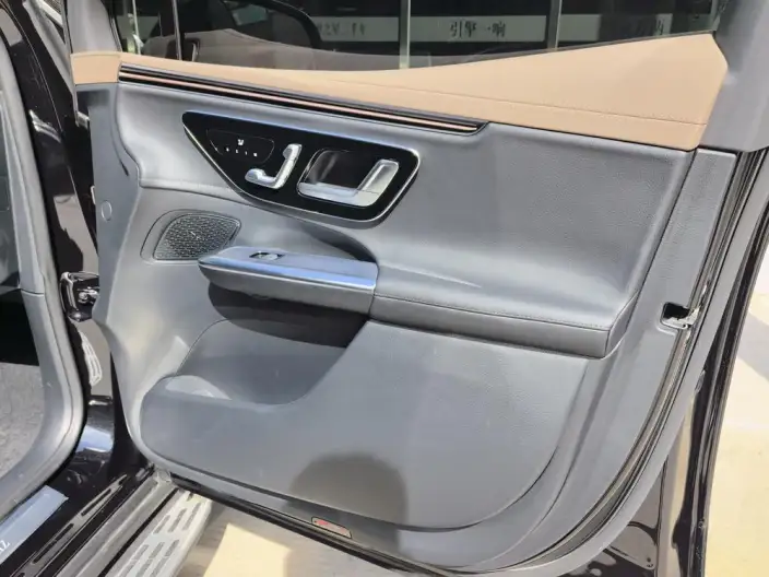 Mercedes-Benz EQE SUV 2024 Model EQE SUV 500 4MATIC Deluxe Edition – фото 10