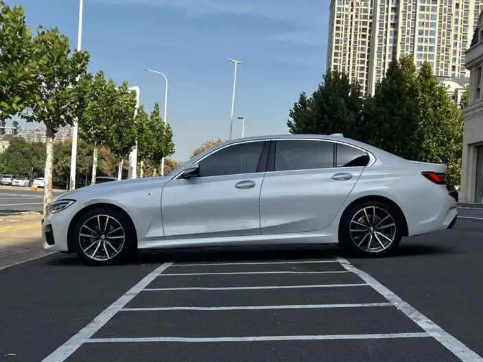 BMW 3 Series 2022 Model Facelift 320Li M Sports Set – фото 4