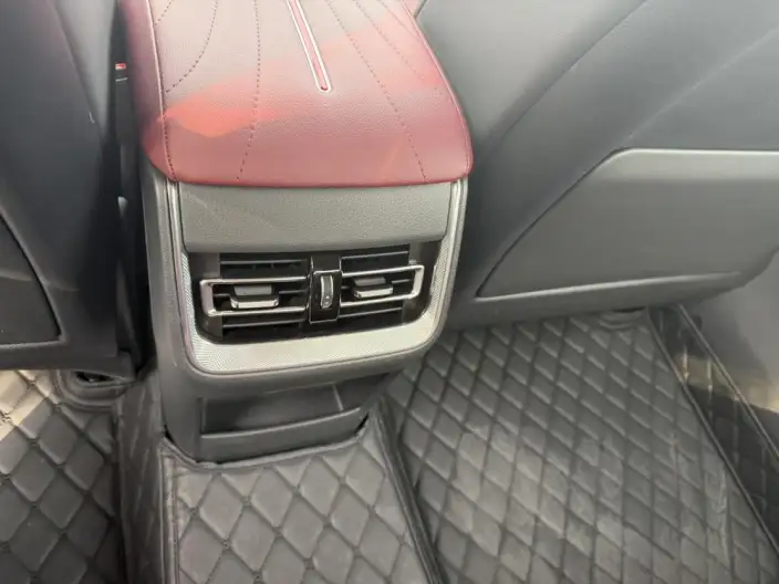 Hongqi H5 2025 Model 2.0T Automatic Flag Enjoy Edition – фото 7