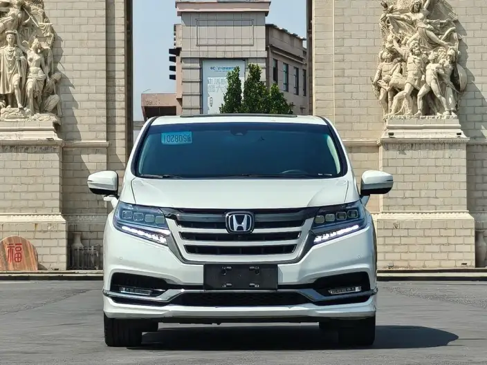 Honda Elysion 2019 Model 2.0L Rui*Hybrid Supreme Edition