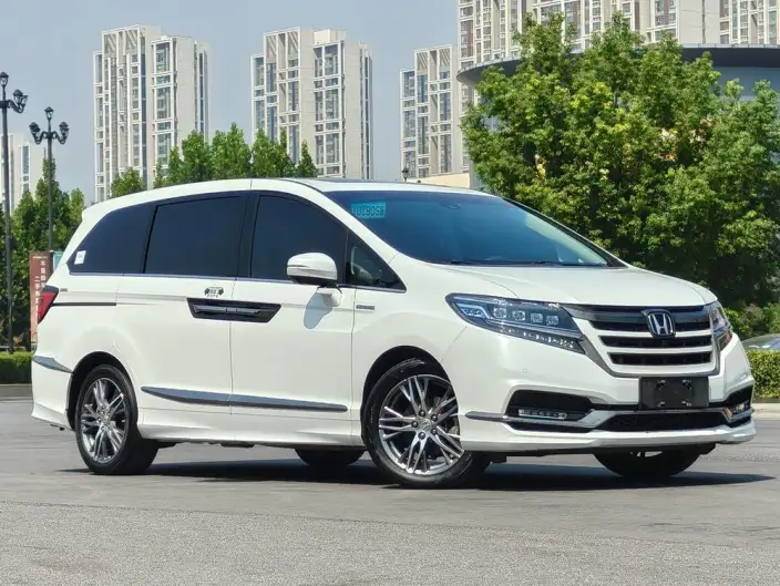 Honda Elysion 2019 Model 2.0L Rui*Hybrid Supreme Edition