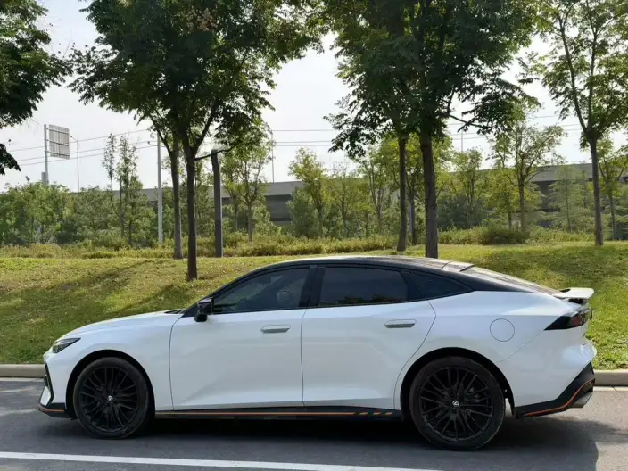 Changan UNI-V 2025 Model 1.5T 500Bar High Power Sports Edition – фото 3