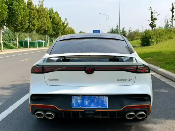 Changan UNI-V 2025 Model 1.5T 500Bar High Power Sports Edition – фото 5
