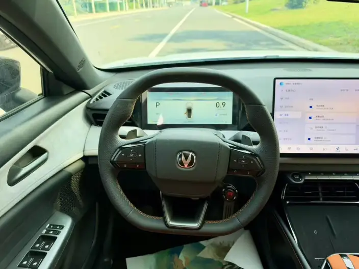 Changan UNI-V 2025 Model 1.5T 500Bar High Power Sports Edition – фото 8