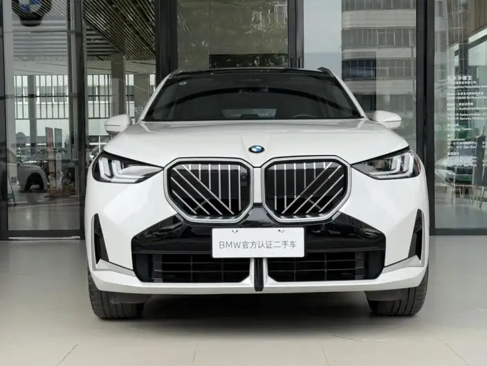 BMW X3 2025 Model xDrive30L Exclusive Model M Sports Set – фото 2