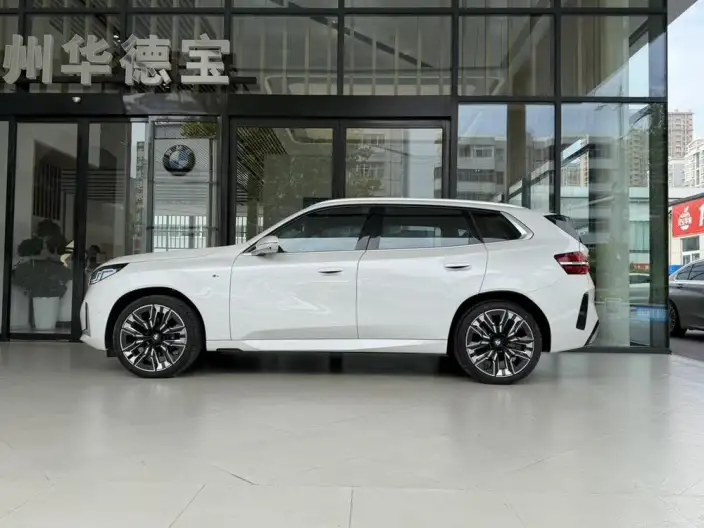 BMW X3 2025 Model xDrive30L Exclusive Model M Sports Set – фото 4