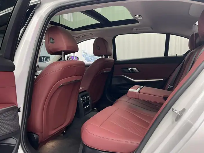 BMW 3 Series 2023 Model 320Li M Sports Set – фото 10