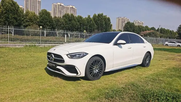 Mercedes-Benz C-Class 2024 Model C 260 L Sports Edition – фото 1
