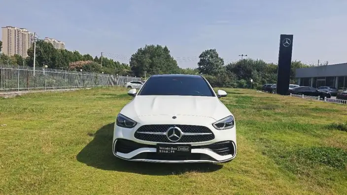 Mercedes-Benz C-Class 2024 Model C 260 L Sports Edition – фото 2