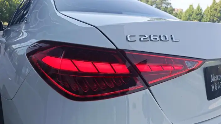 Mercedes-Benz C-Class 2024 Model C 260 L Sports Edition – фото 6