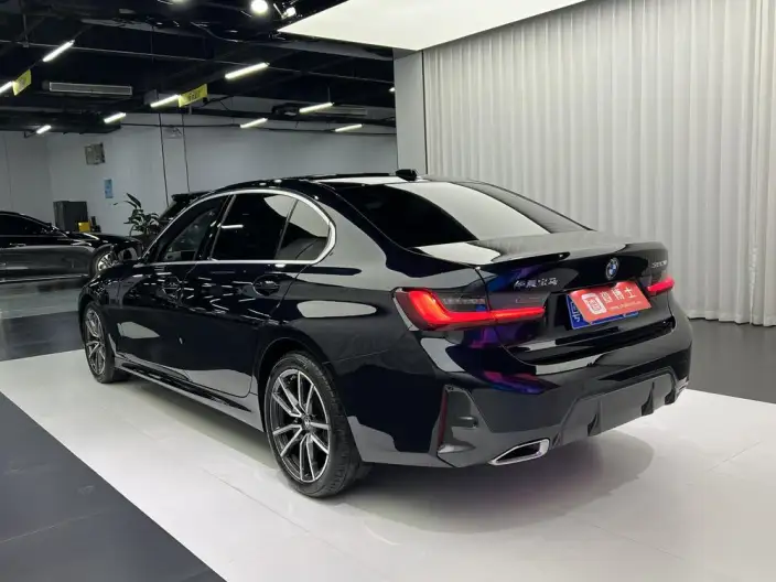 BMW 3 Series 2023 Model 320Li M Sports Set – фото 4
