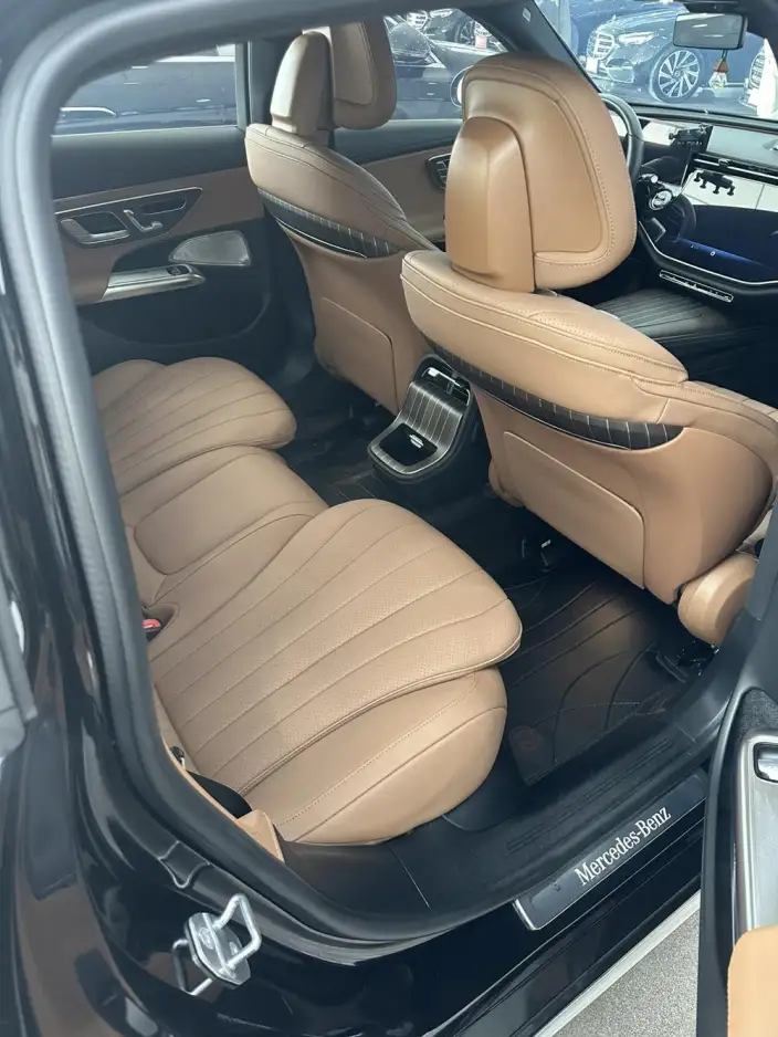 Mercedes-Benz E-Class 2024 Model E 300 L Luxury Model sedan – фото 8