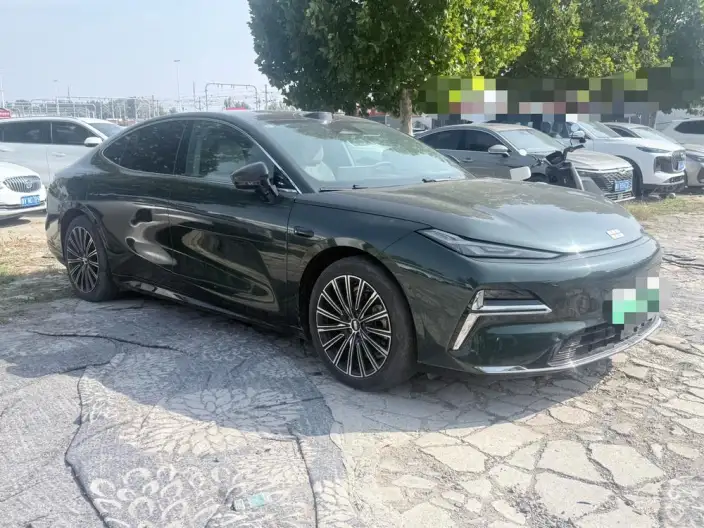 Geely Galaxy E8 PHEV 2025 Model 130km EM-P Galaxy Edition