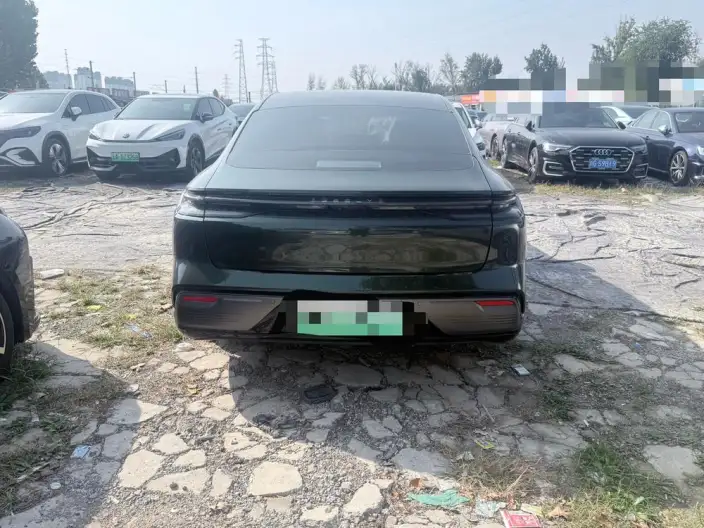 Geely Galaxy E8 PHEV 2025 Model 130km EM-P Galaxy Edition – фото 5