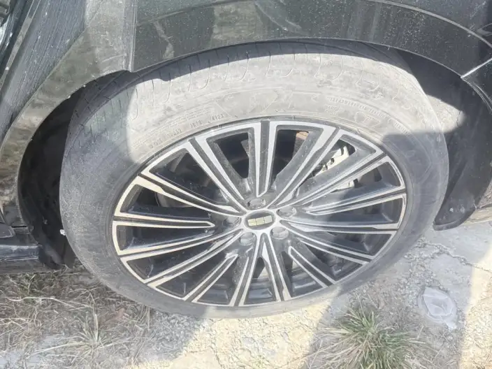 Geely Galaxy E8 PHEV 2025 Model 130km EM-P Galaxy Edition – фото 8