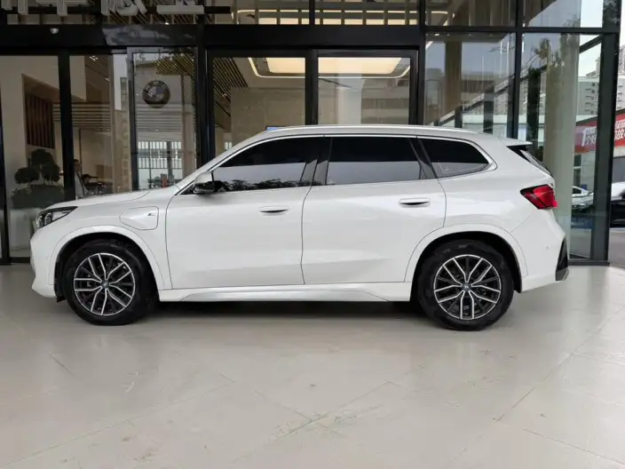 BMW iX 1 2025 Model eDrive25L X Design Set – фото 4