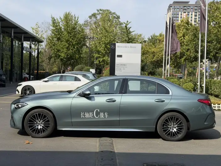 Mercedes-Benz C-Class 2026 Model C 260 L Sports sedan – фото 4