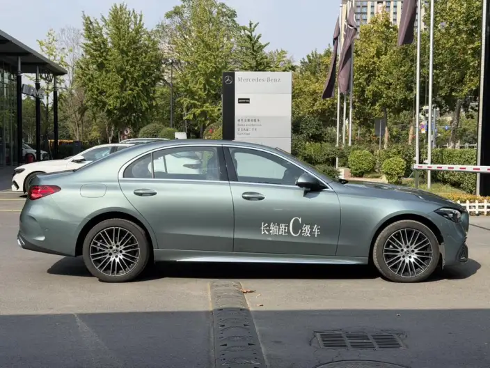 Mercedes-Benz C-Class 2026 Model C 260 L Sports sedan – фото 8