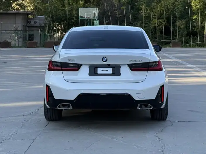 BMW 3 Series 2026 Model 325Li M Sports Set – фото 6