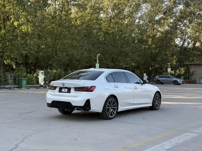 BMW 3 Series 2026 Model 325Li M Sports Set – фото 7