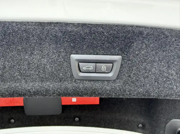 BMW 3 Series 2026 Model 325Li M Sports Set – фото 10