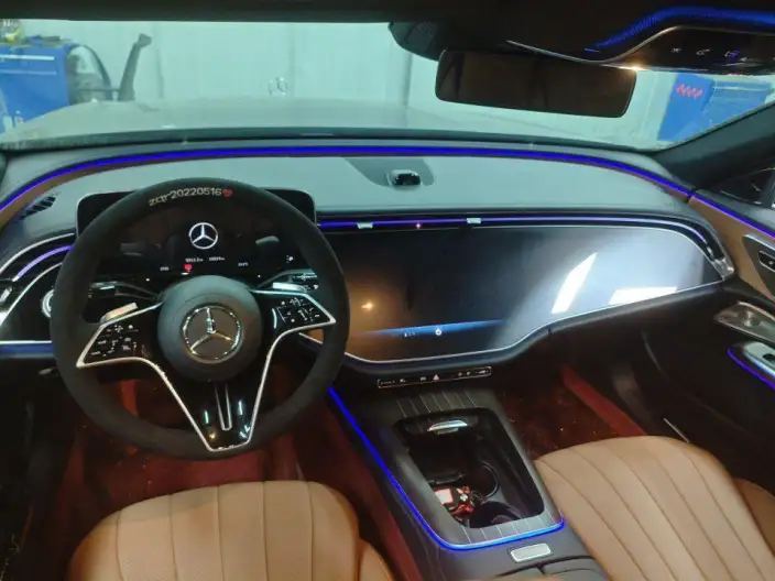 Mercedes-Benz E-Class 2025 Model E 300 L Luxury Model sedan – фото 5