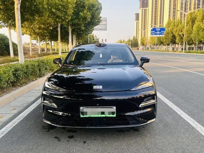 Geely Galaxy E8 PHEV 2025 Model 130km EM-P Galaxy Edition – фото 2